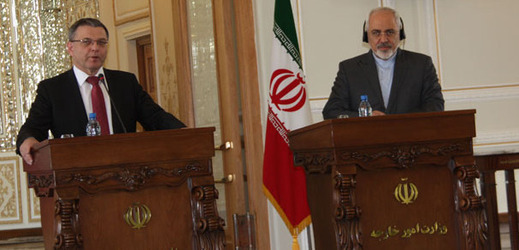 Lubomír Zaorálek (vlevo) a jeho íránský protějšek Mohammad Džavád Zaríf.