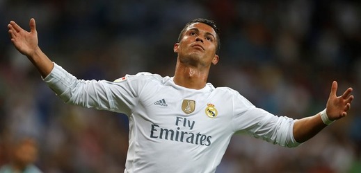 Třetí nejlépe placený fotbalista světa, Cristiano Ronaldo.