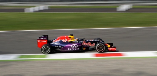 Stáj Red Bull hrozí odchodem z formule 1.