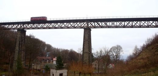 Železniční viadukt (ilustrační foto).