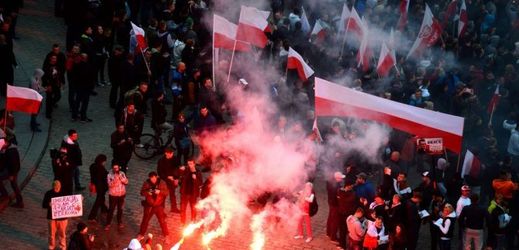 V Polsku probíhaly ještě před pár dny rozsáhlé protesty proti migrantům, přesto kvóty schválili.