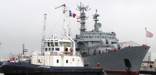 Francouzské lodě Mistral.