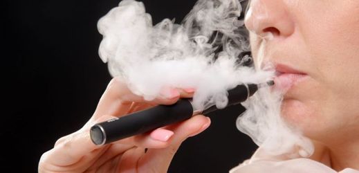 E-cigarety prokazatelně méně škodí zdraví než cigarety klasické.