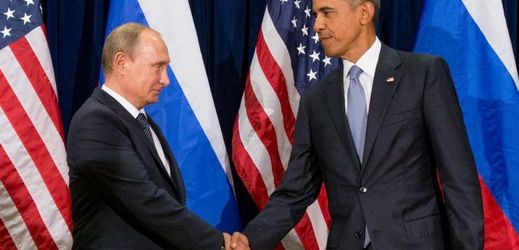 Vladimir Putin (vlevo) a Barack Obama.