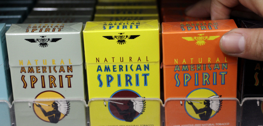 Cigarety značky Natural American Spirit.