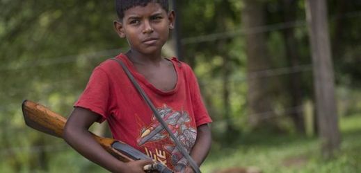 Jedenáctiletý Yohani z komunity Miskitů brání své teritorium.