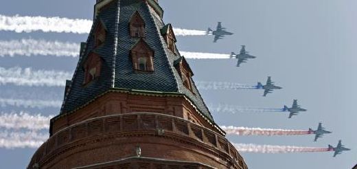 Ruské stíhačky nad Kremlem.