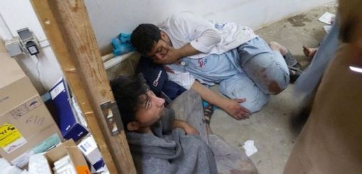 Lékaři bez hranic, zranění zaměstnanci po výbuchu v afghánském městě Kunduz.