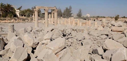 Chrám Baal Shamin v Damašku zničený Islámským státem na konci srpna.