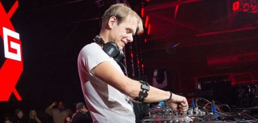 Nizozemský DJ Armin van Buuren.
