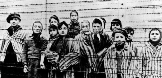Přežili pobyt v koncentračním táboře, jen aby zjistili, že je nikde nechtějí.