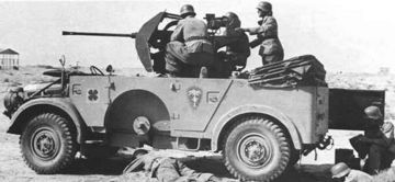 Vozidlo německého Afrika Korpsu v Africe.
