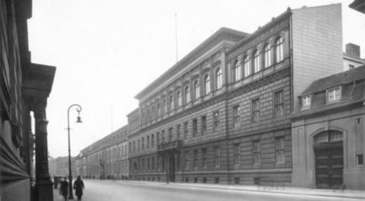 Ministerstvo zahraničí v Berlíně roku 1927.