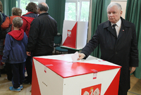 Opozičník Lech Kaczynski.