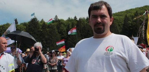 István Szávay na akci Jobbiku.