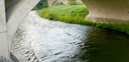 Řeka Ploučnice.