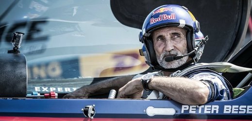 Legenda Red Bull Air Race Péter Besenyie.