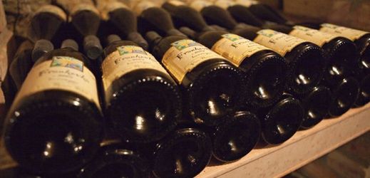 Během šestihodinového převozu při čtyřiceti stupních se může podle sommeliérů víno poškodit.