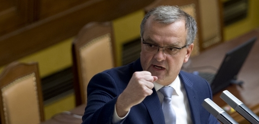 Neúčast poslanců při jednání o státním rozpočtu Miloslava Kalouska rozčílila.