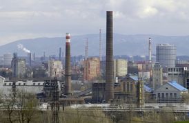 Železárna a ocelárna ArcelorMittal. V důsledku její činnosti kvalita ovzduší na Ostravsku prudce klesá.