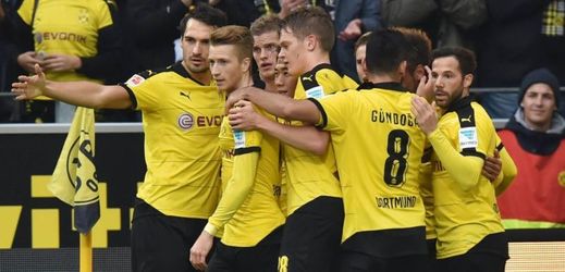 Dortmund si užívá zase boj o titul. 