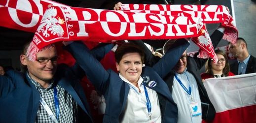 Beata Szydlová, kandidátka na polskou premiérku.