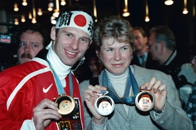 Přílet českých hokejistů, kteří vybojovali zlatou medaili na ZOH v japonském Naganu, a lyžařky Kateřiny Neumannové, která získala stříbrnou a bronzovou medaili.