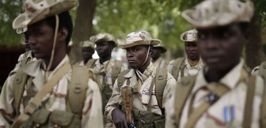Nigerijští vojáci osvobodili tři stovky zajatců Boko Haram (ilustrační foto).