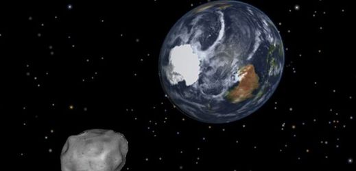 NASA simulace asteroidu mířícího k planetě Zemi.