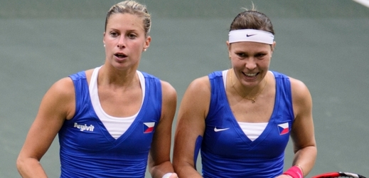 Deblistky Andrea Hlaváčková (vlevo) a Lucie Hradecká.