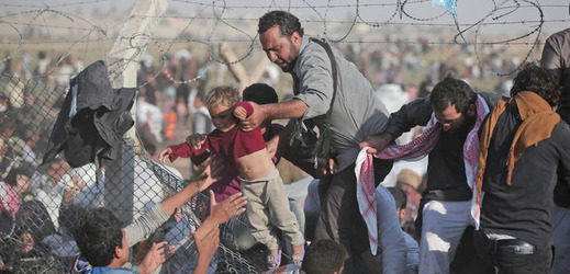 Syrští uprchlíci na turecké hranici (ilustrační foto).