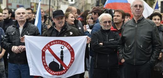 Protestní shromáždění hnutí Blok proti Islámu 28. října v Brně, které je naplánované i na 17. listopadu na pražském Albertově.