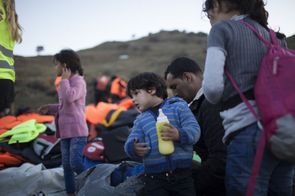Migranti na ostrově Lesbos.