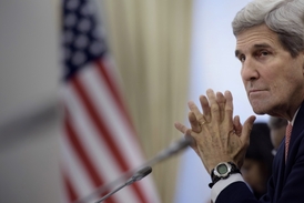 Americký ministr zahraničí John Kerry, že si je jist, že Sindžár bude brzo od islamistů osvobozen.