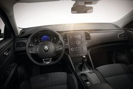 Renault interiéry umí, což potvrzuje i nový model střední třídy.