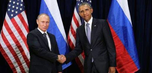 Vladimír Putin (vlevo) a Barack Obama.