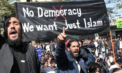Nechť nad demokracií zvítězí islám! Demonstrace muslimů v Belgii.