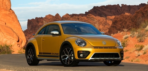 VW Beetle v plážové úpravě a s názvem Dune.