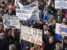 Radikalizaci společnosti podporují i xenofobní a islamofobní výroky Miloše Zemana (ilustrační foto).