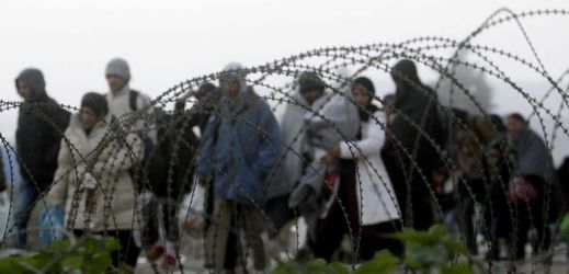 Uprchlíci na makedonských hranicích.