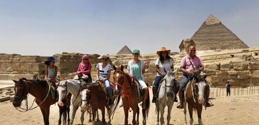 Turisté v Egyptě (ilustrační foto).