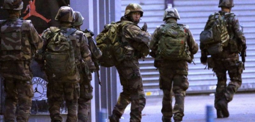 Policejní razie po útocích v Paříži.