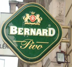 Ocenění za skvělý ležák převzal Rodinný pivovar Bernard.