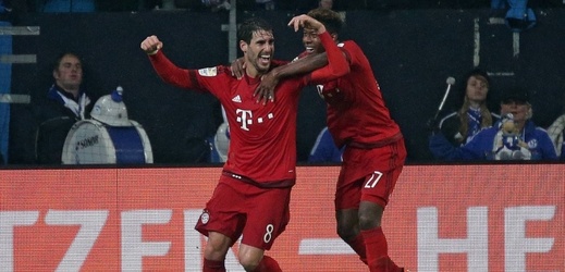 Bayern porazil Schalke.