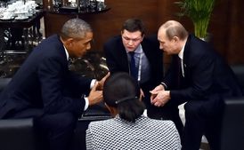 Obama s Putinem při společném setkání na summitu G20.