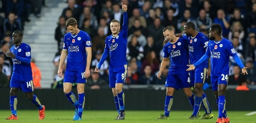 Fotbalisté Leicesteru City vládnou anglické Premier League.