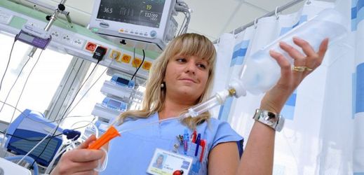 Slovenské zdravotní sestry jsou nespokojené se svými platy a změnami zákona (ilustrační foto).