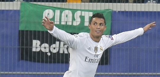 Cristiano Ronaldo zničil Šachtar Doněck.