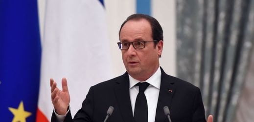 Hollande přislíbil porážku Islámského státu.