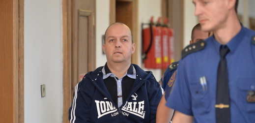 Krajský soud v Praze začal 13. října řešit případ Jiřího Wernera obviněného z pokusu o vraždu, nedovoleného ozbrojování a maření výkonu úředního rozhodnutí vykázání.